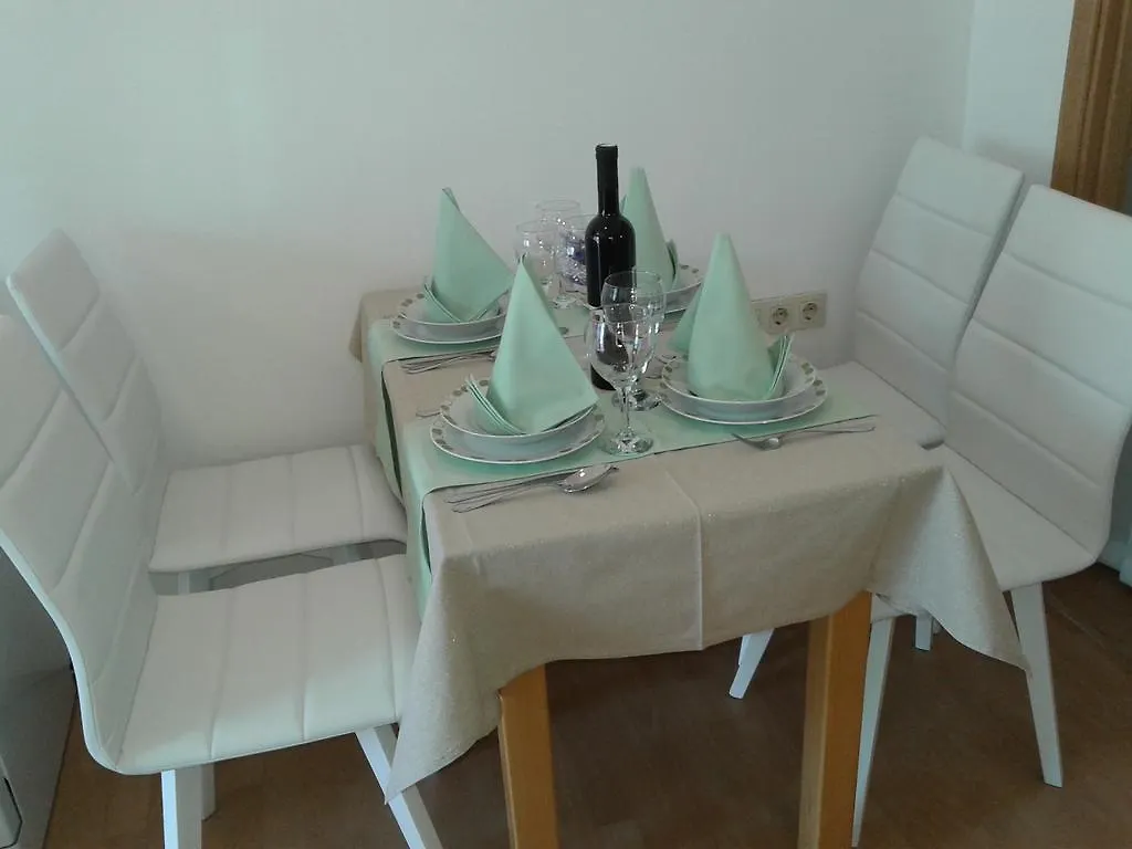 Apartment Viskovo
