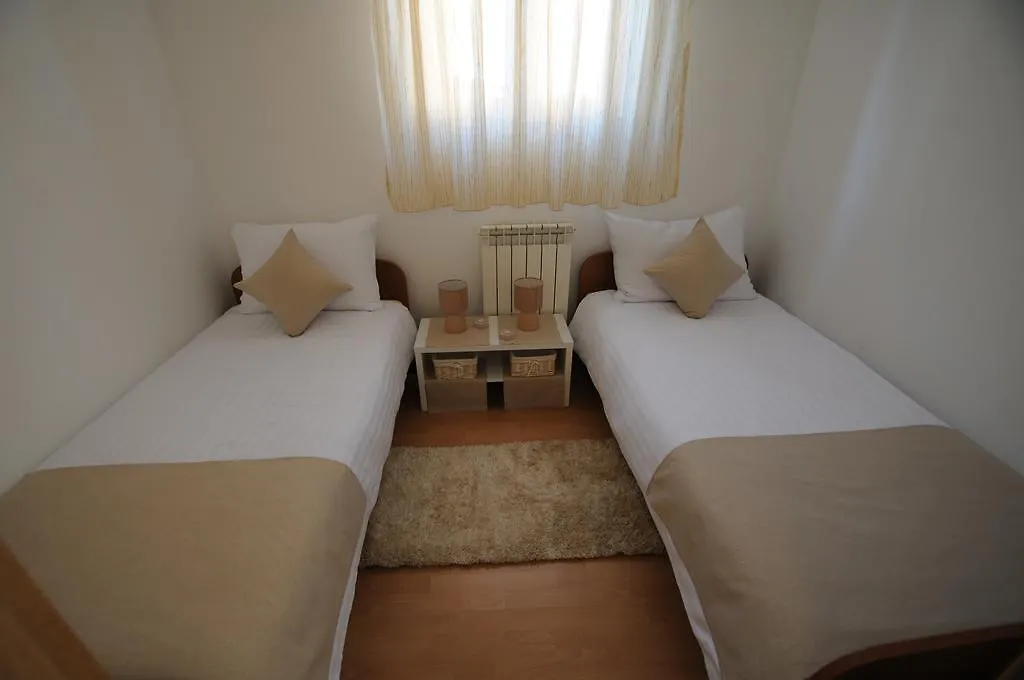 Apartment Viskovo