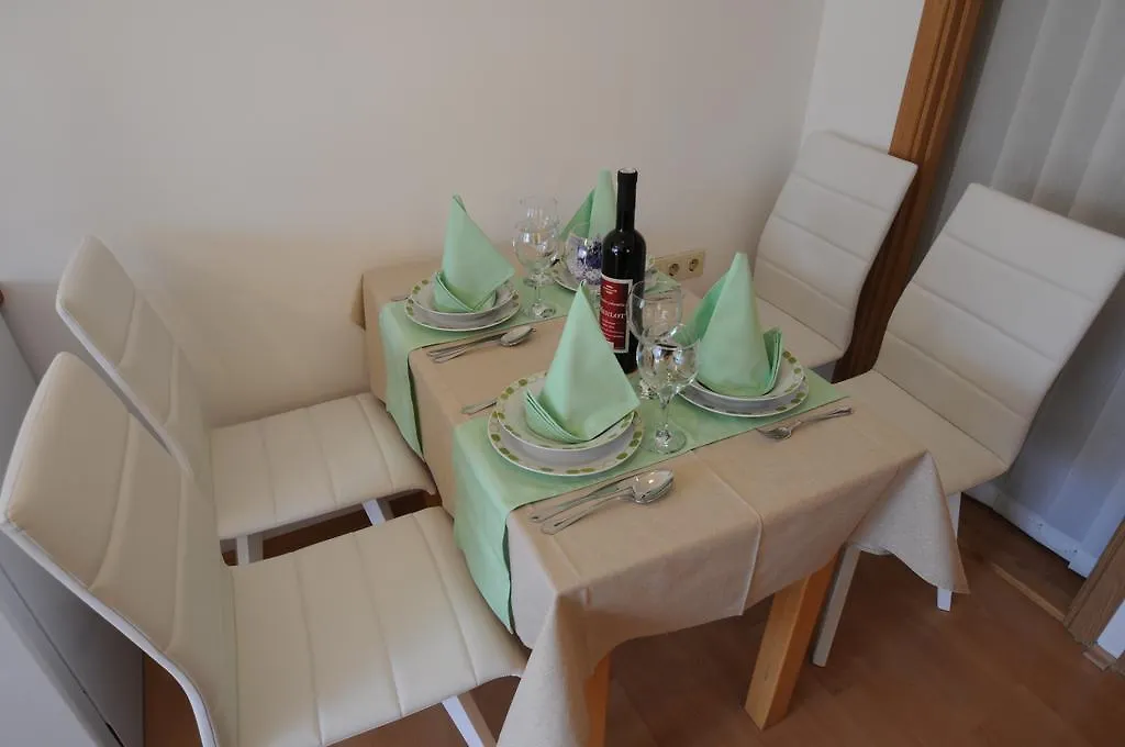 Apartment Viskovo